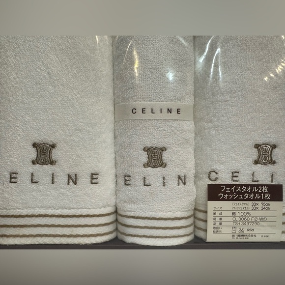 Authentic set of 3 Celine Hand Towels - Picture 4 of 6